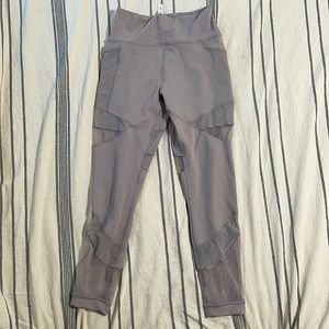 Lululemon leggings with mesh pockets